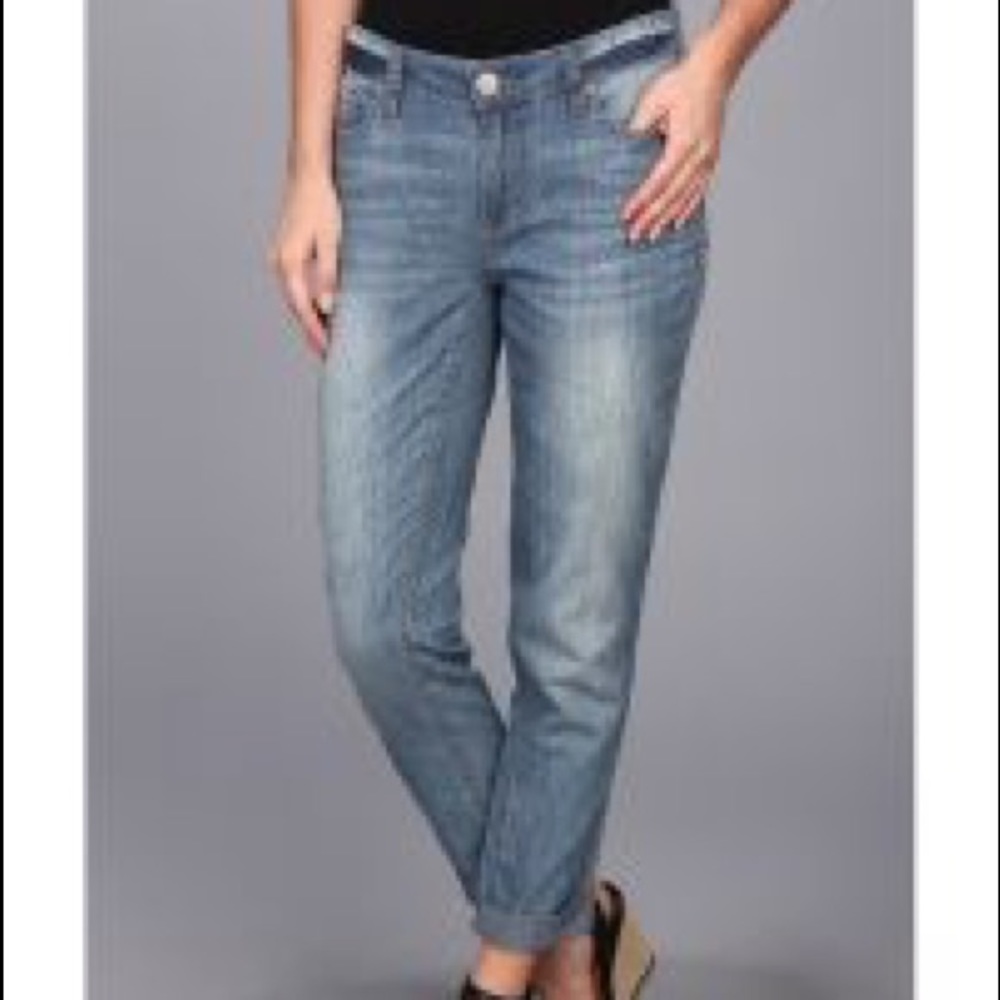 🌿 DKNY| Lightweight Boyfriend Jeans